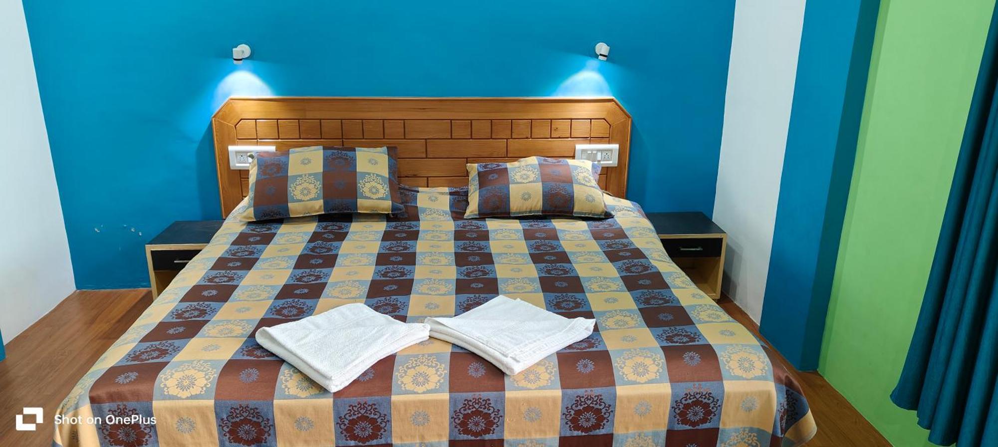 Jagatram Niwas Guesthouse Dharamkot دارامشالا المظهر الخارجي الصورة