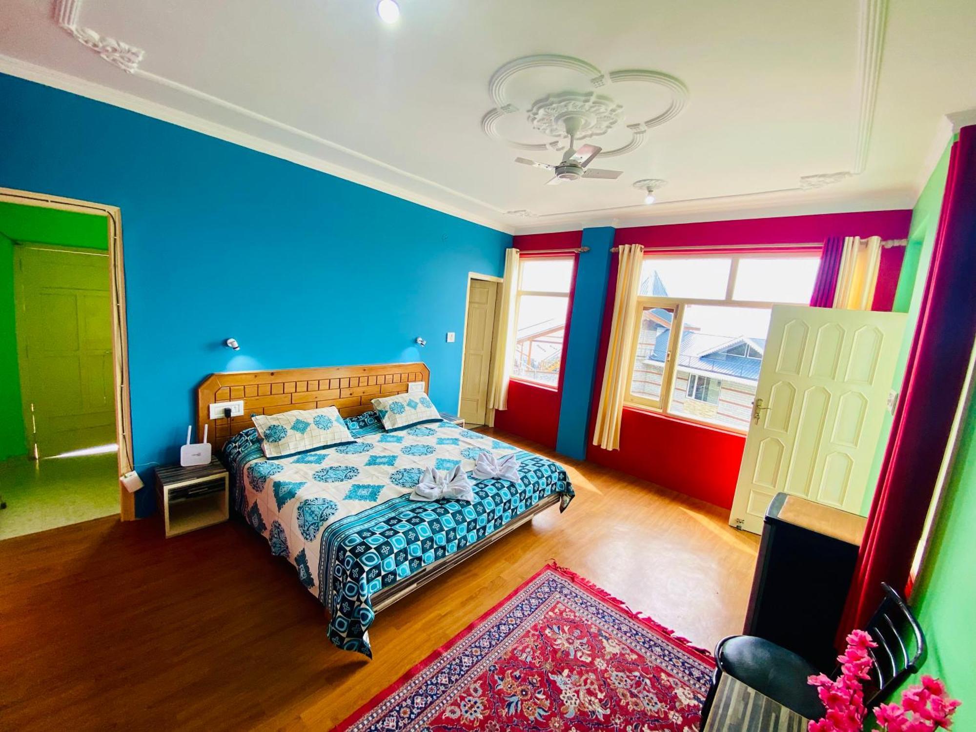Jagatram Niwas Guesthouse Dharamkot دارامشالا المظهر الخارجي الصورة