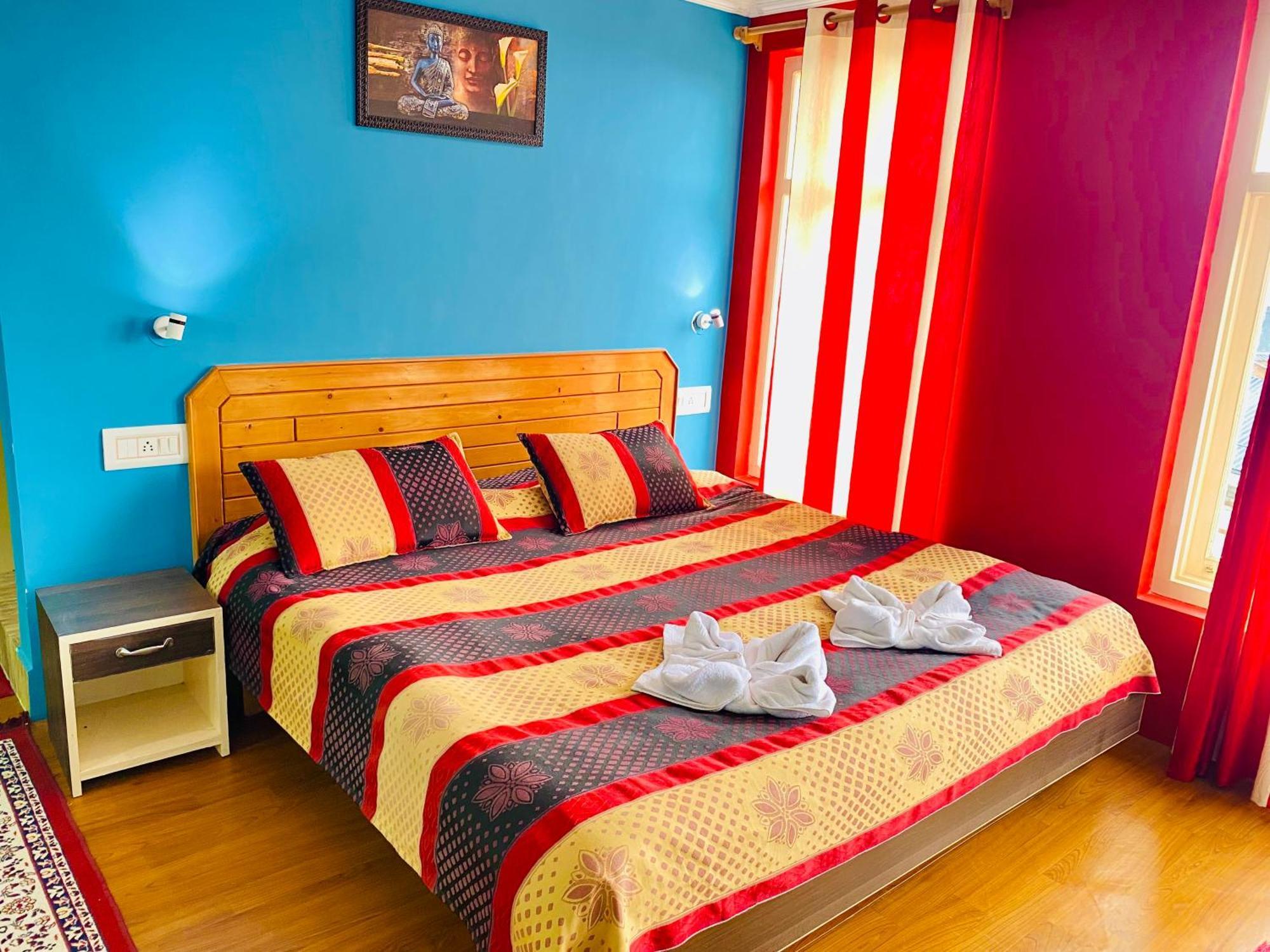 Jagatram Niwas Guesthouse Dharamkot دارامشالا المظهر الخارجي الصورة